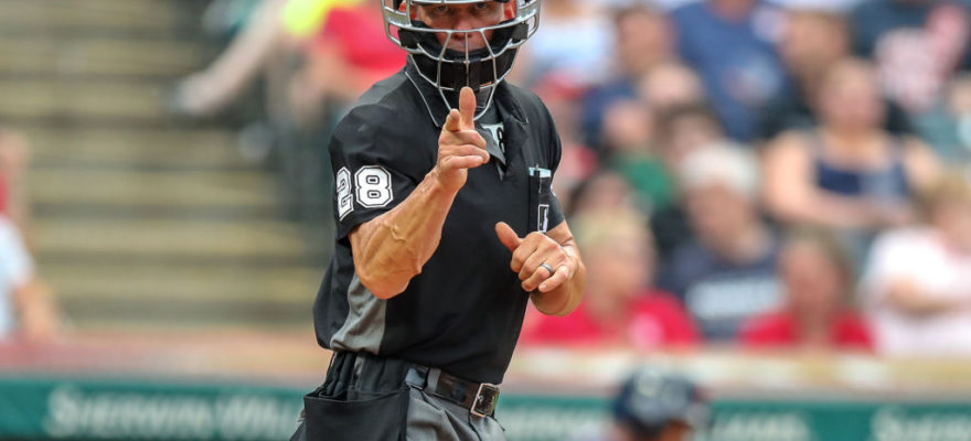 mlb-robot umpire-umpire-major league baseball-umps-atlantic league-woody paige