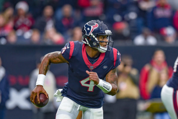 nfl-deshaun watson-patrick mahomes-tom brady-peyton manning-denver broncos-indianapolis colts-houston texans-kansas city chiefs-quarterbacks-rivalry-rivalries-quarterback-qb-stats-record-contract-super bowl