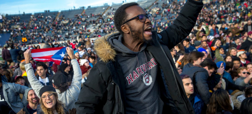 harvard-yale-protest-climate-change-sit in-big shootout-donald trump-president-global warming-ivy league-arkansas-texas-dixie-heart of dixie-richard nixon-bill clinton-ncaa-football