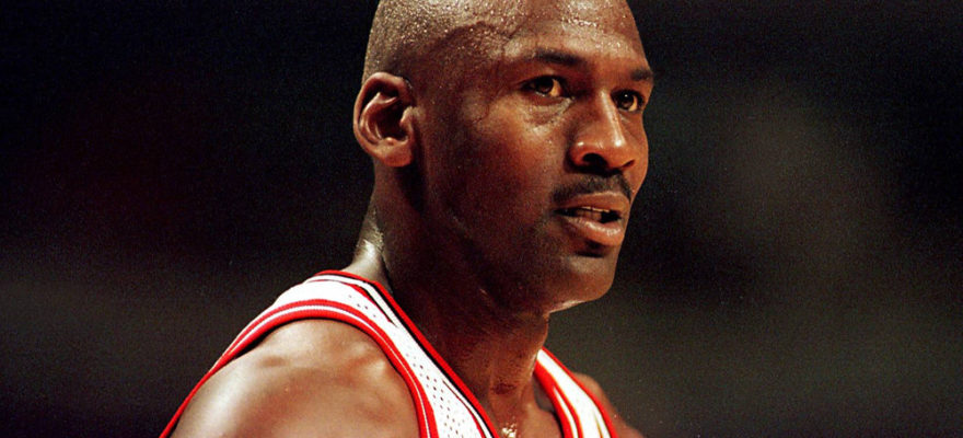 michael jordan-gambling-golf-jeremy roenick-nba-nhl-stories-competitiveness-competitive-conspiracy-chicago bulls-chicago blackhawks-baseball-net worth