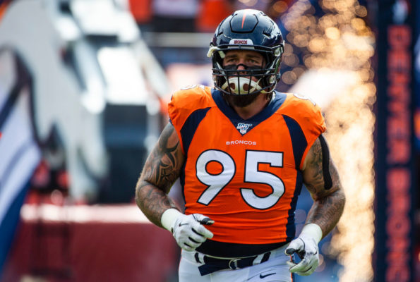 derek wolfs-injury-elbow-injured reserve-wife-nfl-contract-free agent-denver broncos-von miller-vic fangio-stats