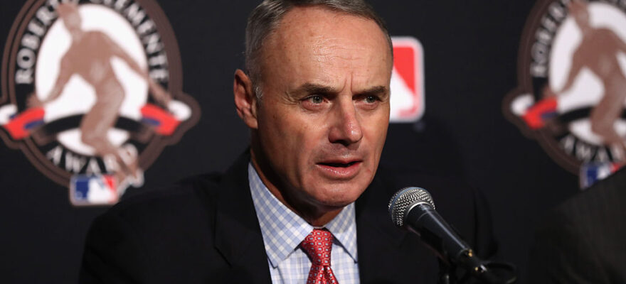 rob manfred-mlb-major league baseball-commish-commissioner-changes-2020-draft-salary