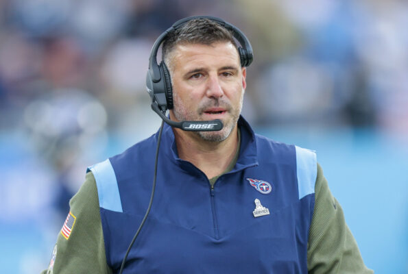 mike vrabel-nfl-titans-aj brown